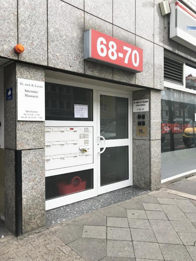 Ferienwohnung Mike'S Four Düsseldorf Exterior foto